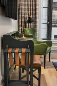 merrion row hotel and public house