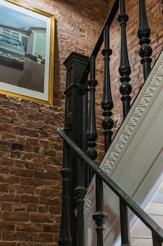 merrion row hotel and public house