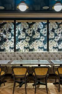 merrion row hotel and public house