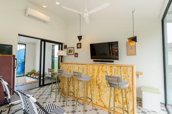 Villa Reverie 6 Bedroom Ultra Modern,,2 star