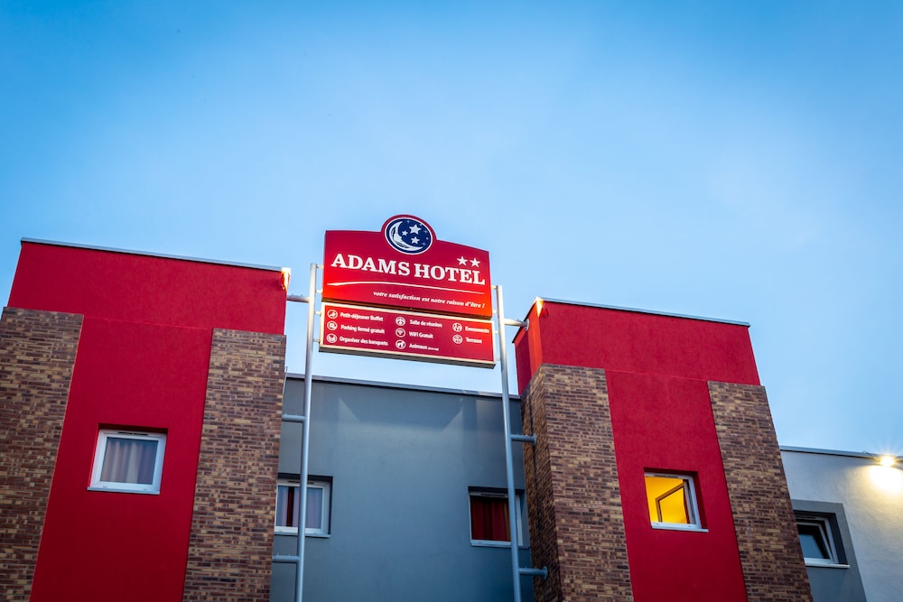 adams hotel