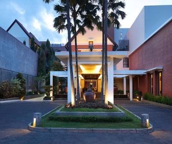 Hotel Santika Premiere Malang,Malang>>East Java,4 star