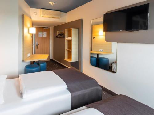 bandb hotel frankfurt hahn airport