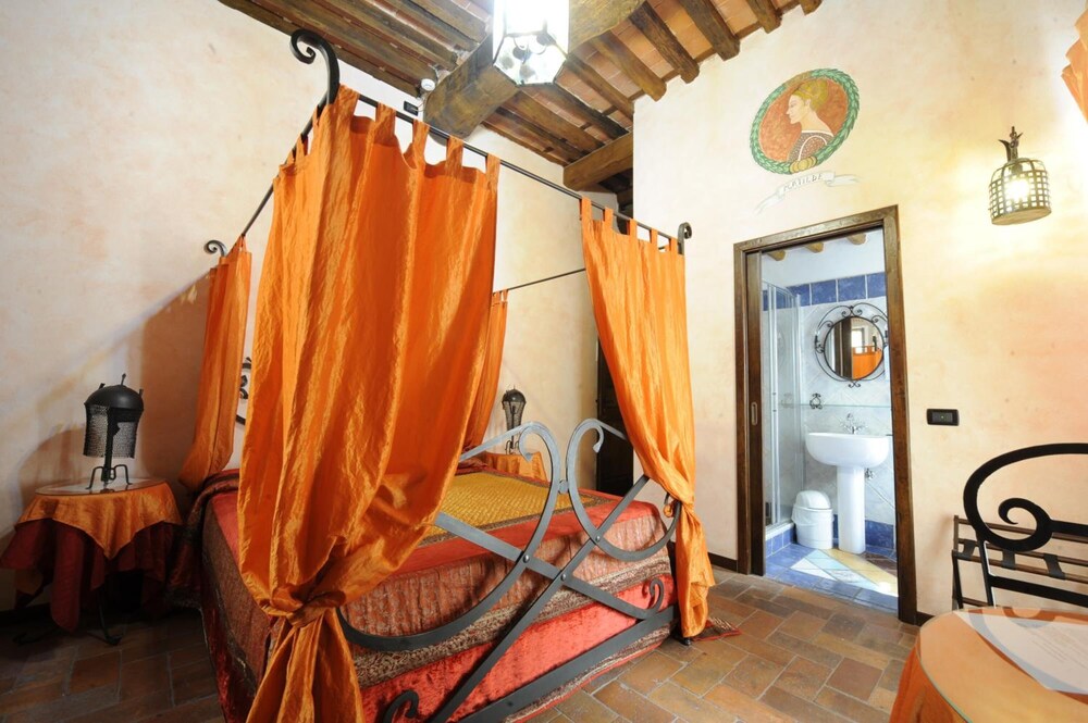 lucca
