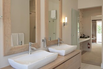 aziza guesthouse