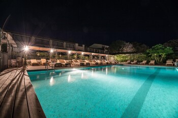 hotel le roi theodore and spa