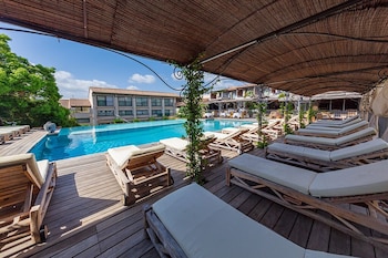 hotel le roi theodore and spa
