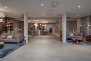 victoria marina hotel villeneuve loubet tapestry collection by hilton