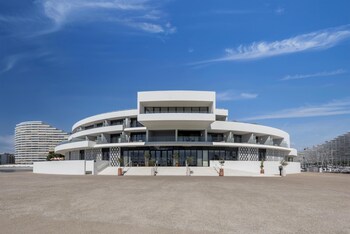victoria marina hotel villeneuve loubet tapestry collection by hilton
