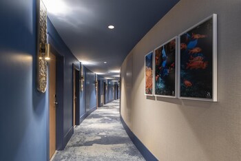 victoria marina hotel villeneuve loubet tapestry collection by hilton