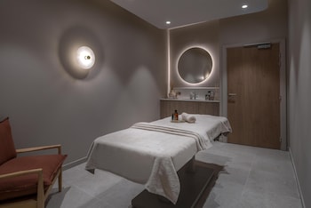 victoria marina hotel villeneuve loubet tapestry collection by hilton