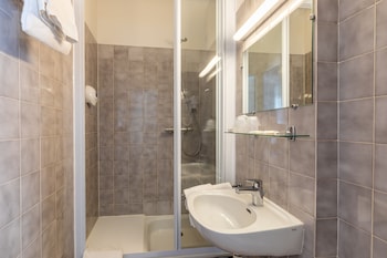 atlantic hotel rennes centre gare