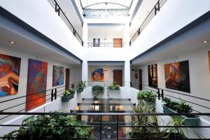 atrium hotel