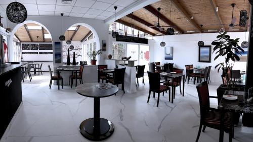 atrium hotel