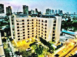 atrium boutique hotel