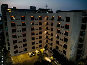 atrium boutique hotel