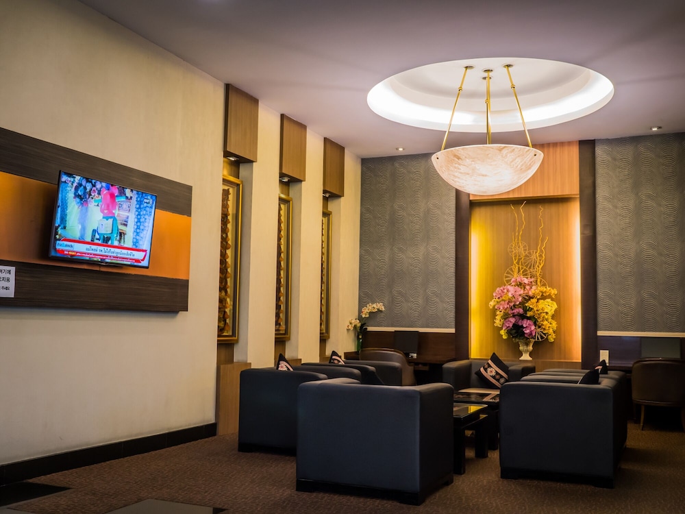 atrium boutique hotel