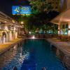 atrium boutique hotel