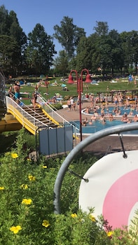 hotel bahnhof bertsdorf