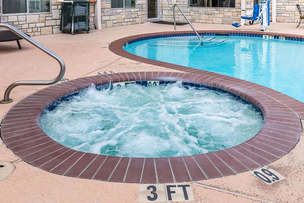 comfort suites houston iah airport beltway 8