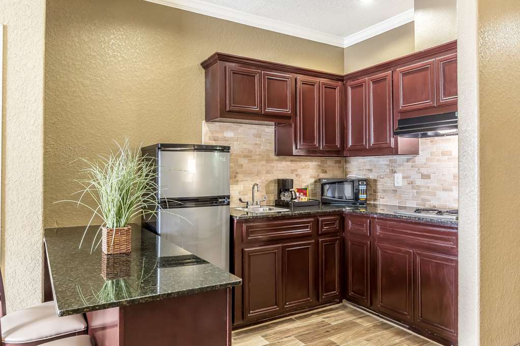 comfort suites houston iah airport beltway 8