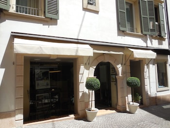 Palazzo Ai Capitani,Peschiera Del Garda>>Lake Garda,4 star