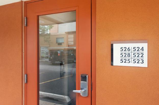 chicago lake shore hotel