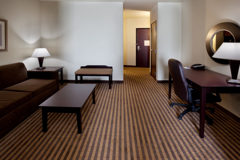 holiday inn express marble falls by ihg