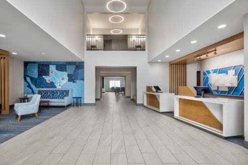 holiday inn express marble falls by ihg