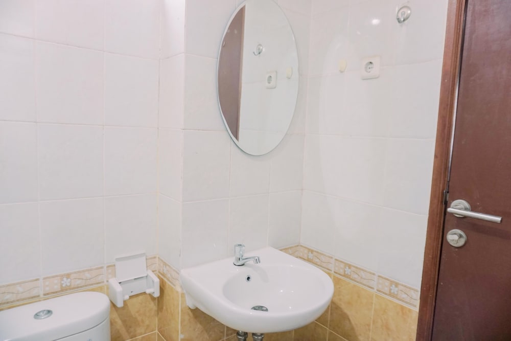well furnished 2br grand palace kemayoran apartment