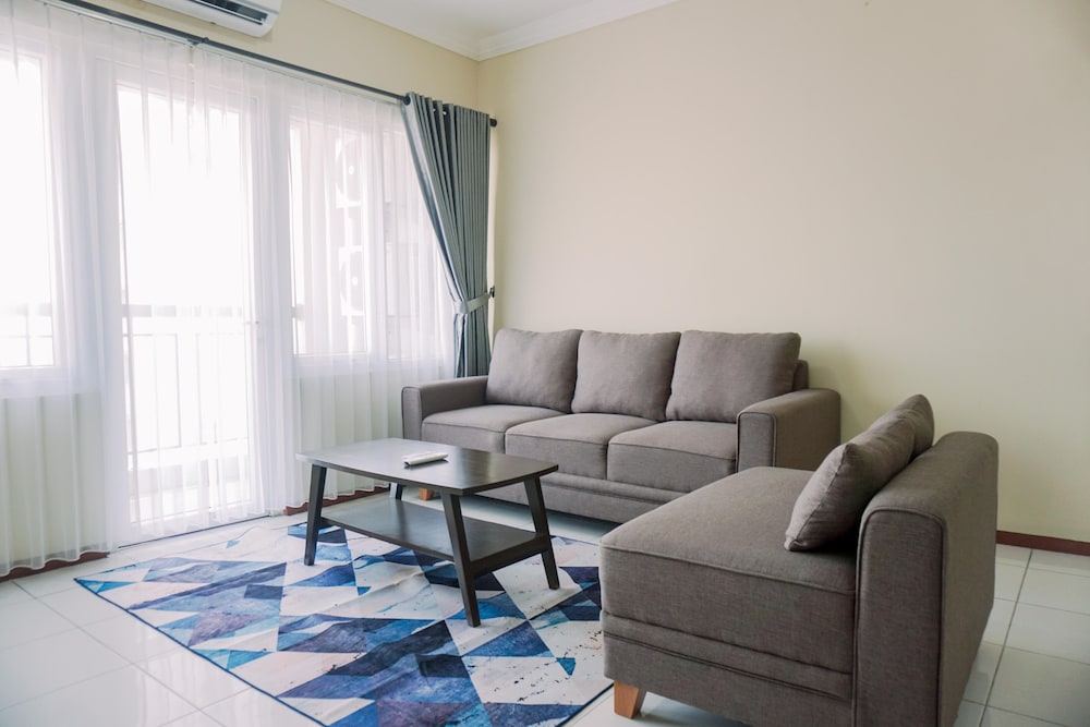 well furnished 2br grand palace kemayoran apartment