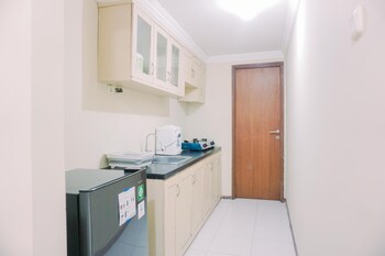 well furnished 2br grand palace kemayoran apartment