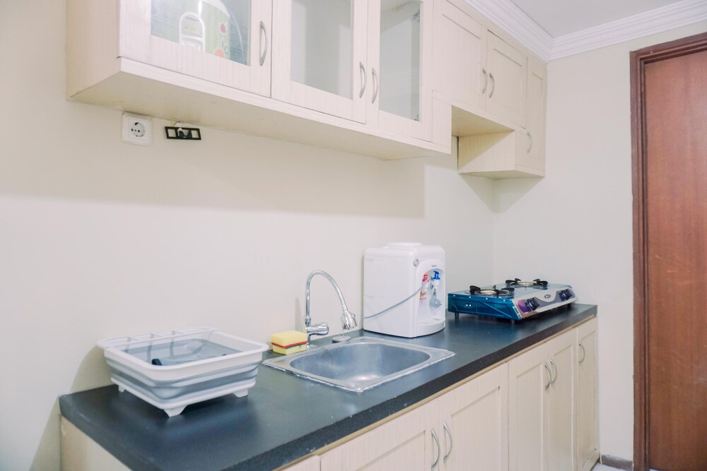 well furnished 2br grand palace kemayoran apartment