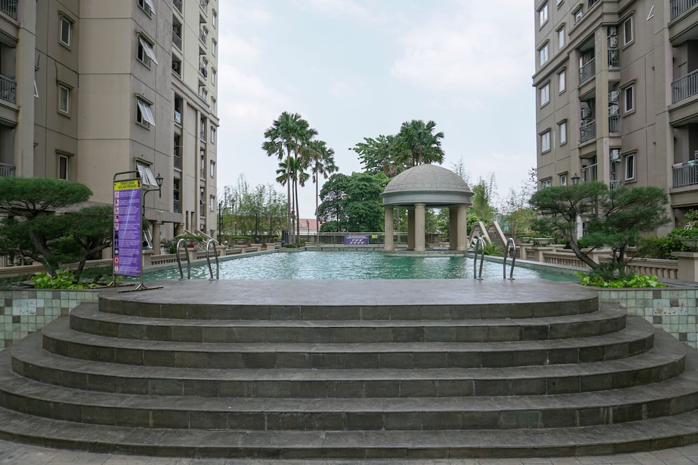 well furnished 2br grand palace kemayoran apartment