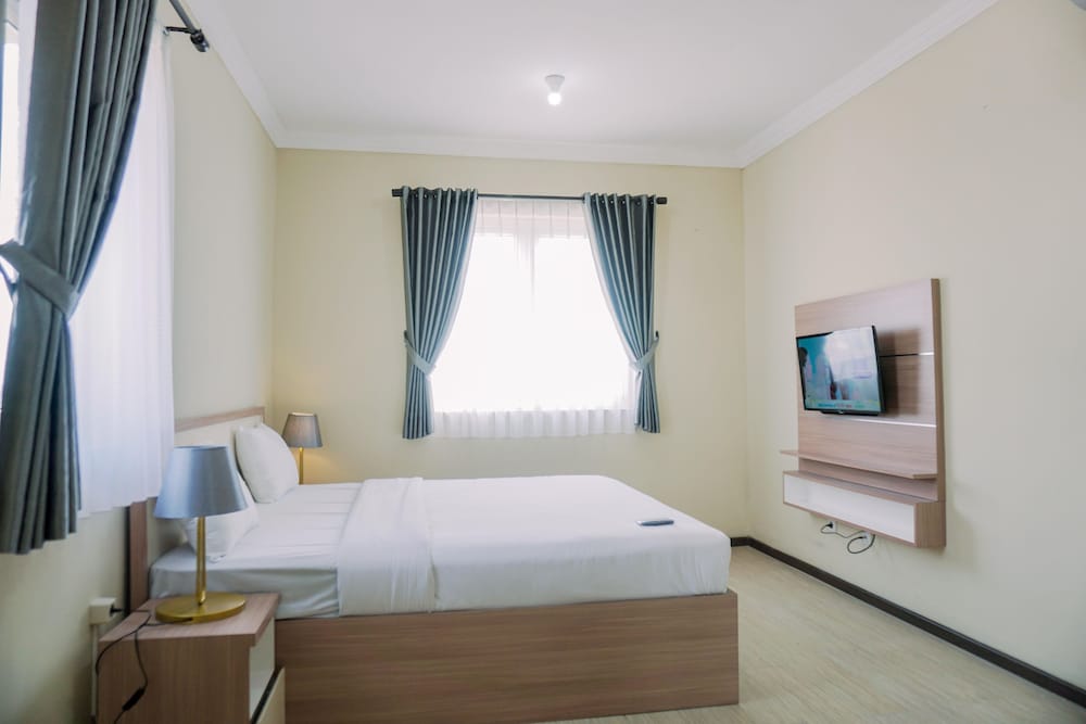 well furnished 2br grand palace kemayoran apartment