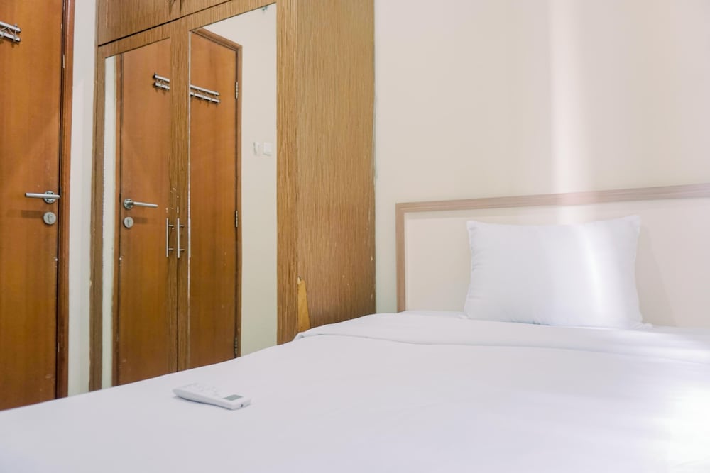 well furnished 2br grand palace kemayoran apartment