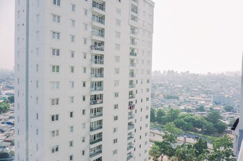 well furnished 2br grand palace kemayoran apartment