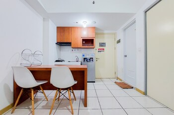 wonderful 2br at m town residence near summarecon mall