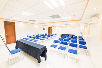 hotel elizabeth central