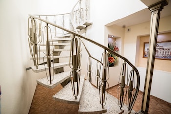 hotel elizabeth central