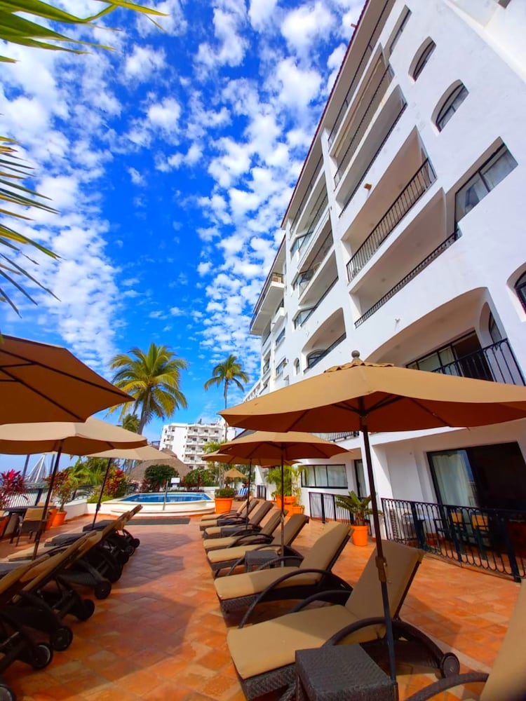 one beach street zona romantica puerto vallarta