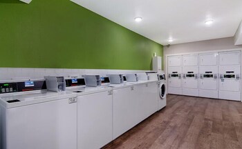 woodspring suites winston salem near hanes mall