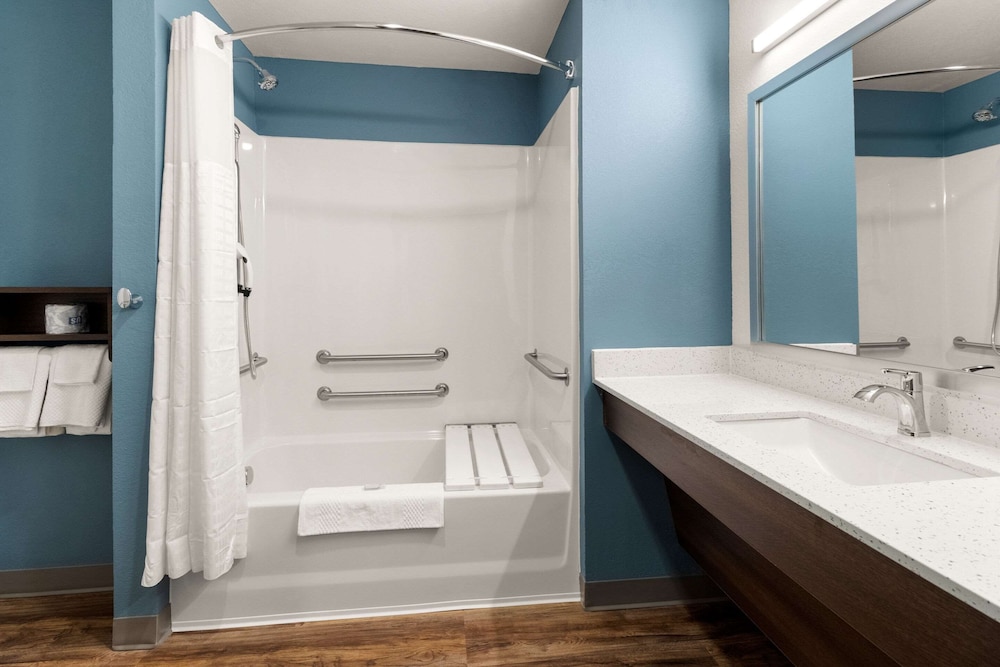 woodspring suites bowling green i 65
