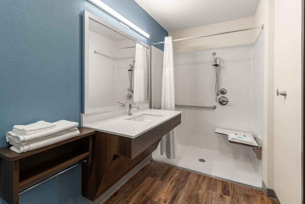 woodspring suites bowling green i 65