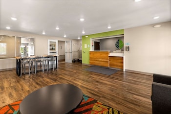 woodspring suites bowling green i 65