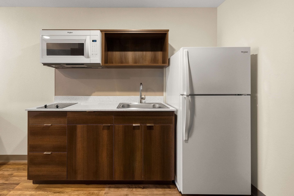 woodspring suites bowling green i 65