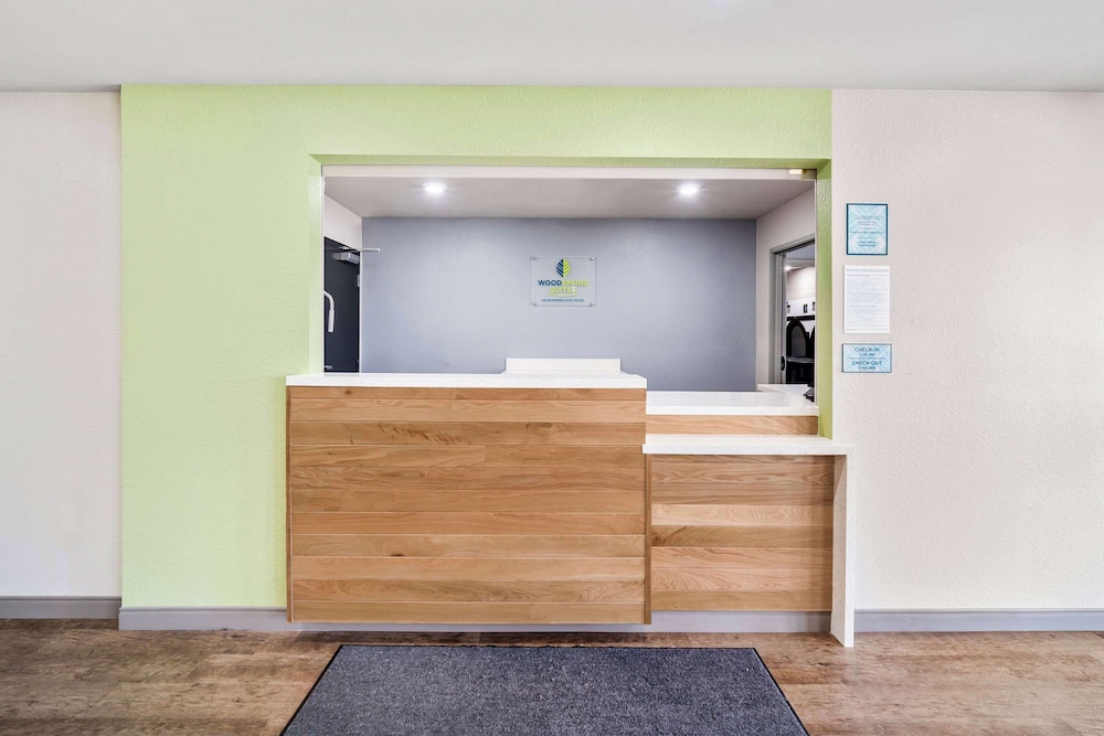 woodspring suites fort myers cape coral