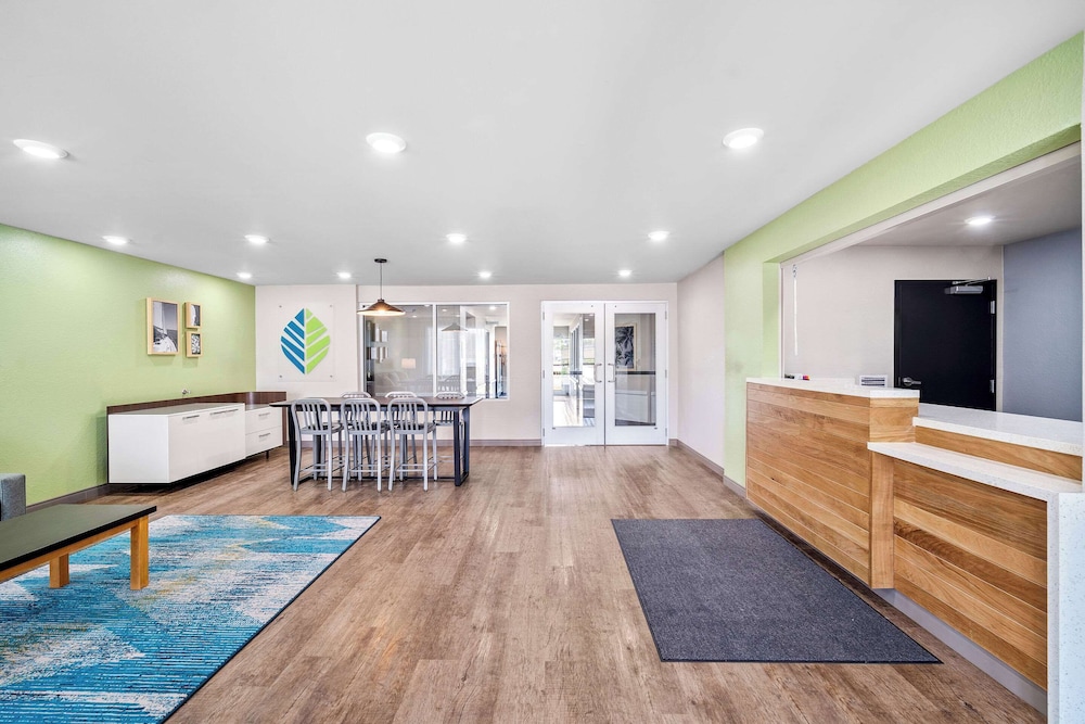 woodspring suites fort myers cape coral