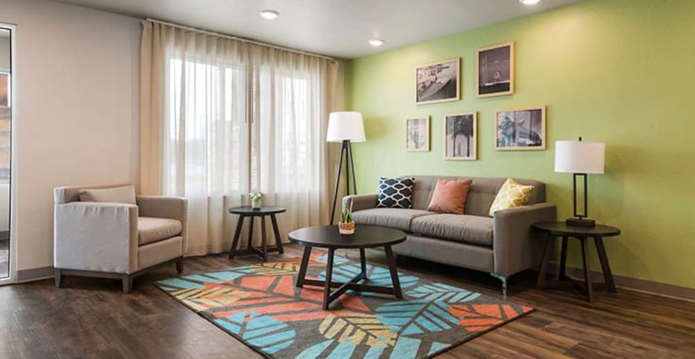 woodspring suites fort myers cape coral