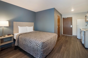 woodspring suites fort myers cape coral